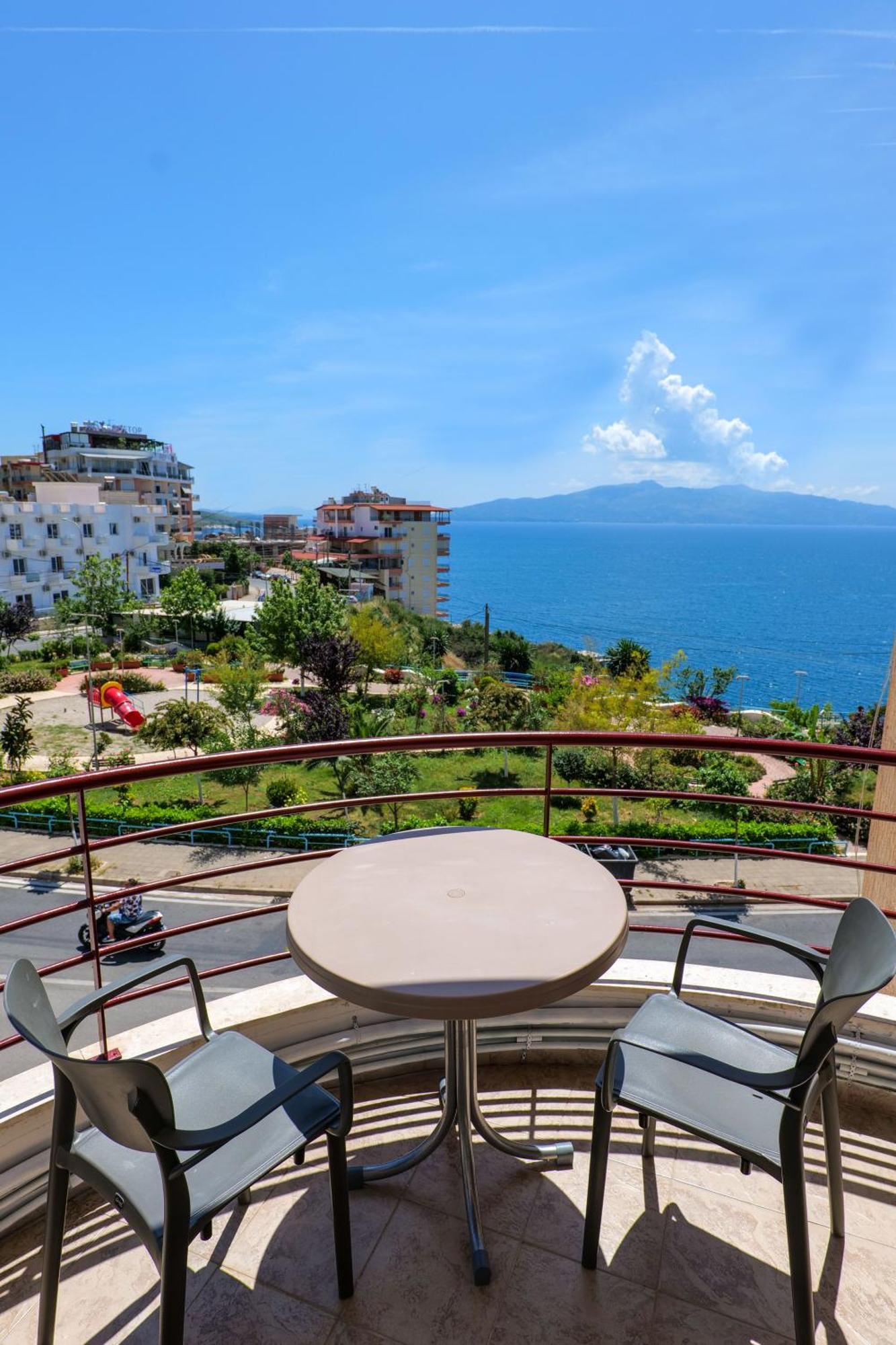 Sunny Apts Sarandë Exteriör bild