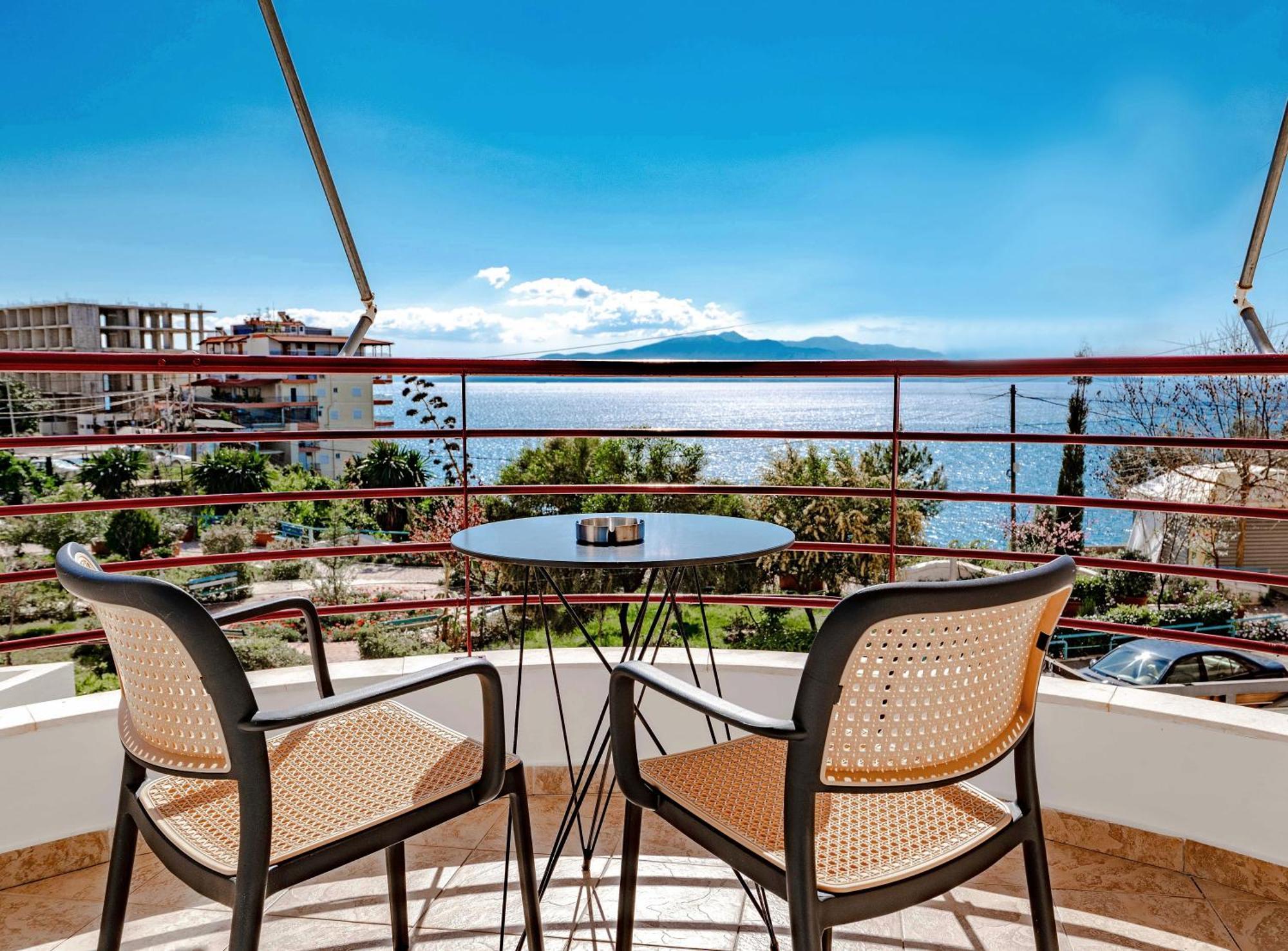 Sunny Apts Sarandë Exteriör bild
