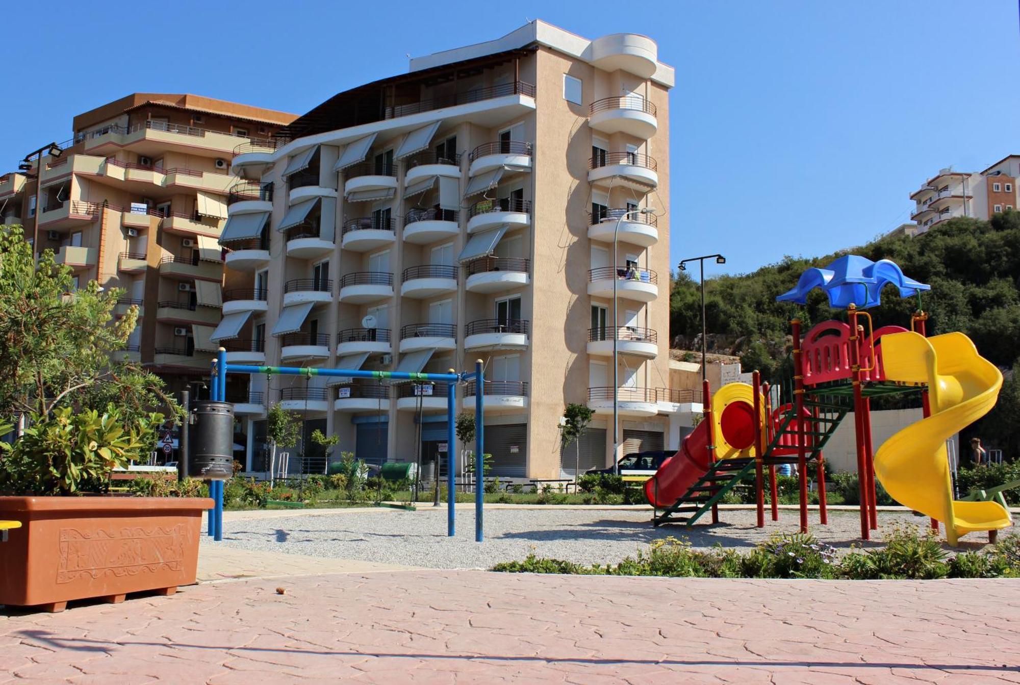 Sunny Apts Sarandë Exteriör bild